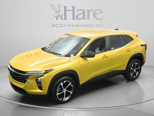 Nitro Yellow 2024 Chevrolet Trax 1RS