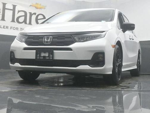 Platinum White Pearl 2025 Honda Odyssey Sport-L
