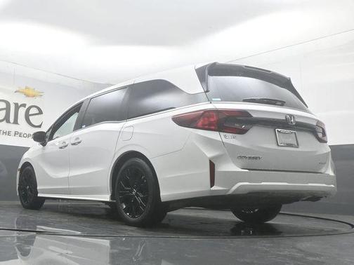Platinum White Pearl 2025 Honda Odyssey Sport-L