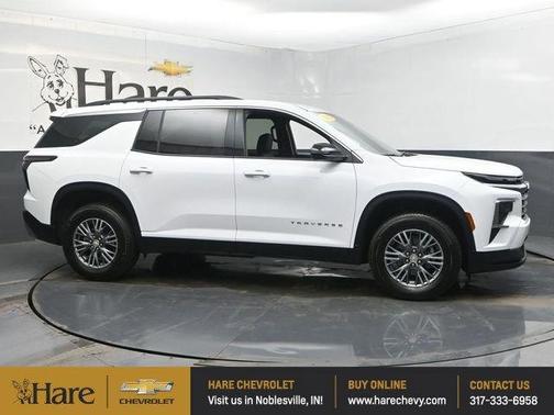 2025 Chevrolet Traverse LT