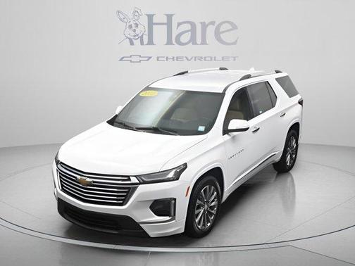 Summit White 2023 Chevrolet Traverse Premier