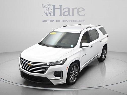 Summit White 2023 Chevrolet Traverse Premier