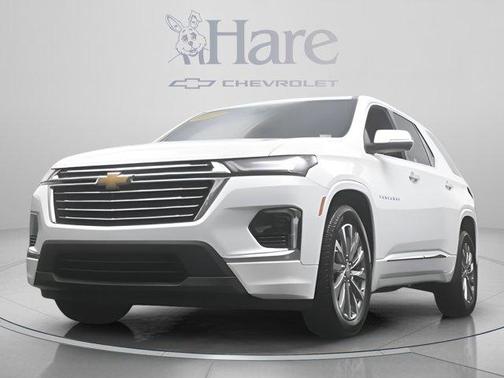 Summit White 2023 Chevrolet Traverse Premier