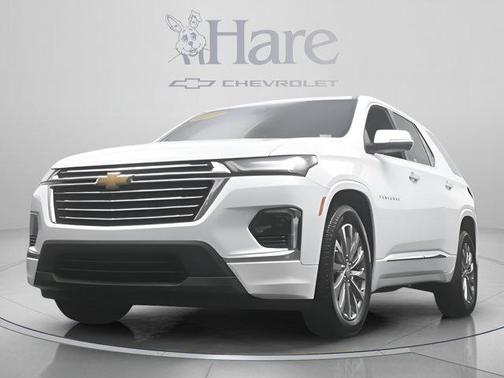 Summit White 2023 Chevrolet Traverse Premier