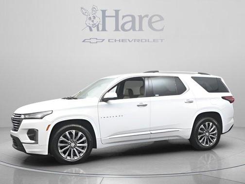 Summit White 2023 Chevrolet Traverse Premier