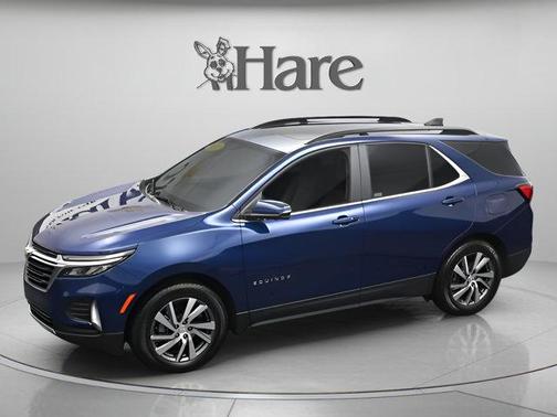 Blue Glow Metallic 2022 Chevrolet Equinox 1LT