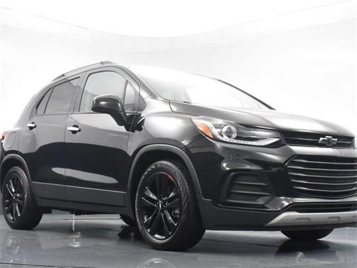 Photo 2 of 52 of 2019 Chevrolet Trax LT