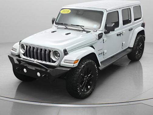 Earl Clearcoat 2024 Jeep Wrangler 4xe Sahara