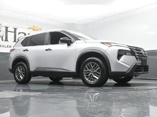 Brilliant Silver Metallic 2024 Nissan Rogue S