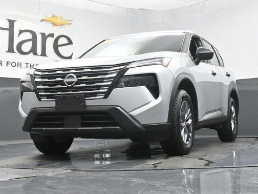 Brilliant Silver Metallic 2024 Nissan Rogue S