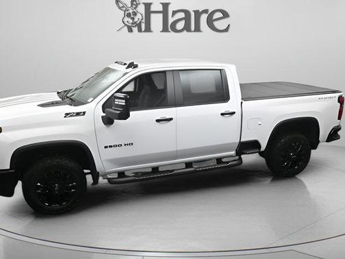 Summit White 2026 Chevrolet Silverado 2500 LT