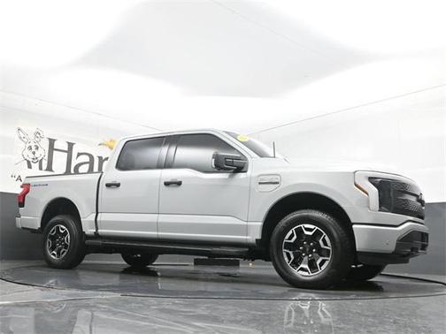 2023 Ford F-150 Lightning XLT