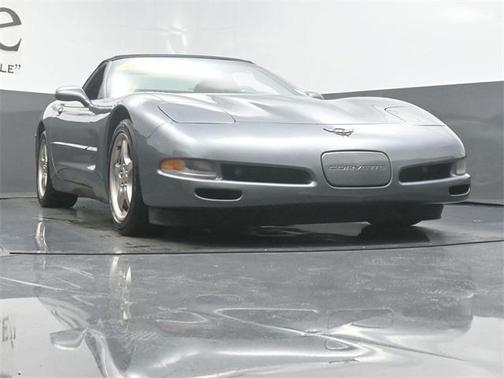 2004 Chevrolet Corvette Base