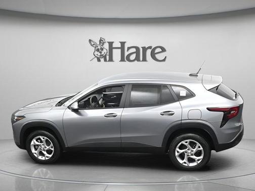 Sterling Gray Metallic 2026 Chevrolet Trax LS