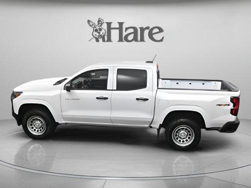Summit White 2026 Chevrolet Colorado WT
