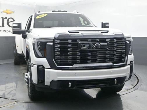 White Frost Tri-Coat 2024 GMC Sierra 3500 Denali Ultimate