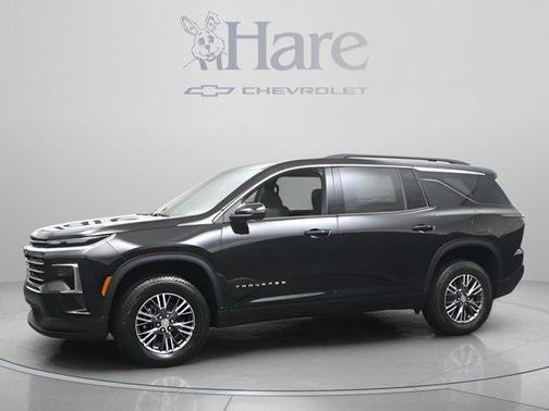 Mosaic Black Metallic 2026 Chevrolet Traverse LT