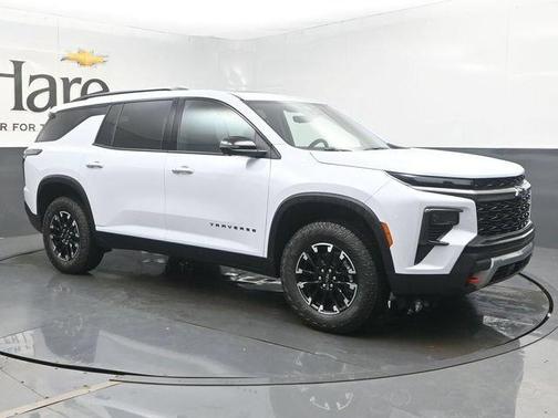 Polar White 2026 Chevrolet Traverse Z71