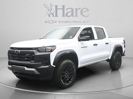 Summit White 2026 Chevrolet Colorado Trail Boss