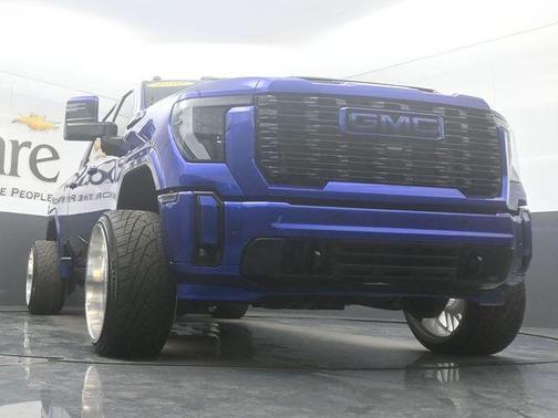 Onyx Black 2025 GMC Sierra 2500 Denali