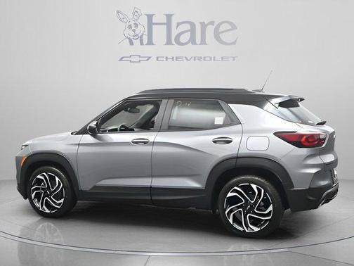 Sterling Gray Metallic 2026 Chevrolet Trailblazer RS