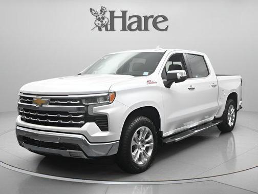 Iridescent Pearl Tricoat 2025 Chevrolet Silverado 1500 LTZ