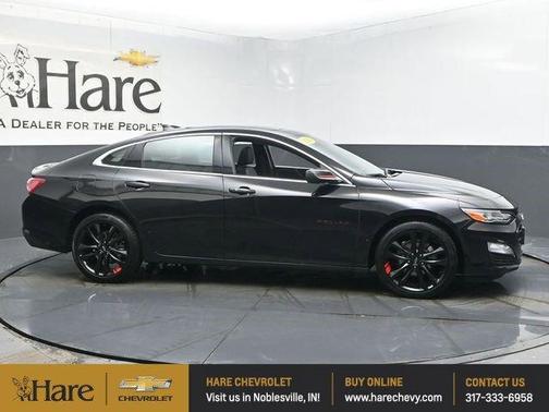 Mosaic Black Metallic 2024 Chevrolet Malibu 2LT Sedan