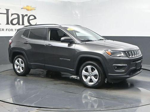 Granite Crystal Clearcoat Metallic 2018 Jeep Compass Latitude