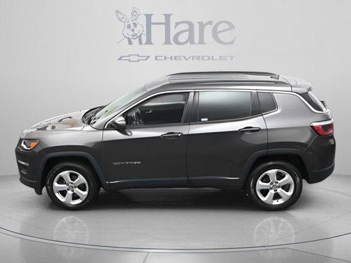 Granite Crystal Clearcoat Metallic 2018 Jeep Compass Latitude