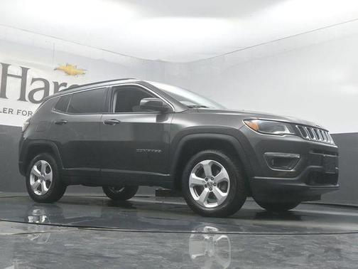 Granite Crystal Clearcoat Metallic 2018 Jeep Compass Latitude