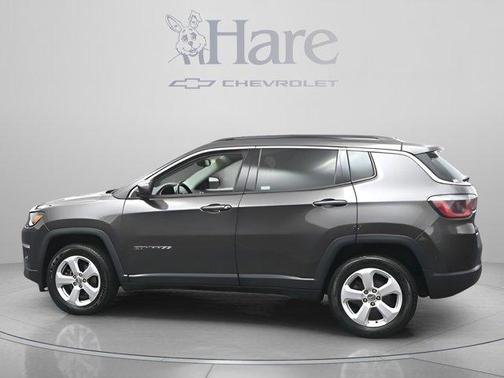 Granite Crystal Clearcoat Metallic 2018 Jeep Compass Latitude