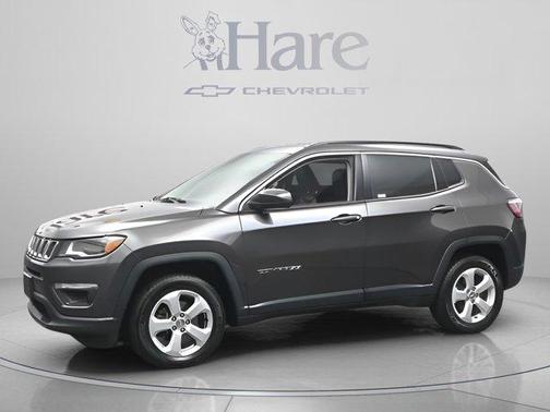 Granite Crystal Clearcoat Metallic 2018 Jeep Compass Latitude