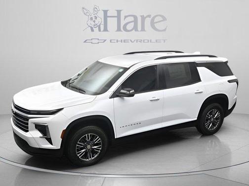 Summit White 2026 Chevrolet Traverse LT