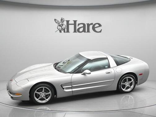 Machine Silver Metallic 2004 Chevrolet Corvette Base