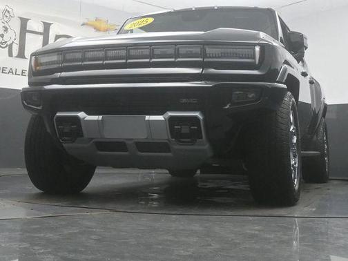 Black 2025 GMC HUMMER EV Pickup 3X