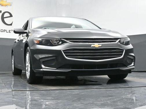 Nightfall Gray Metallic 2018 Chevrolet Malibu LT