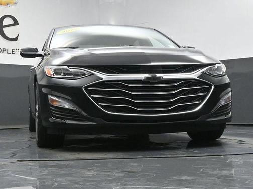 Mosaic Black Metallic 2022 Chevrolet Malibu Premier