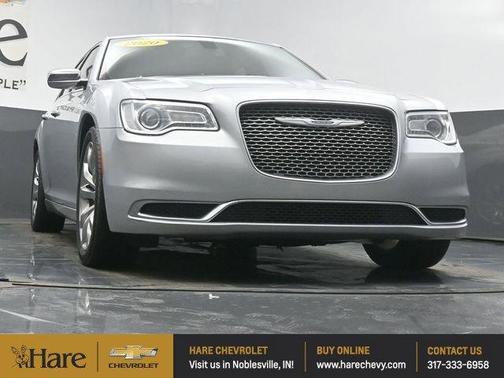 2020 Chrysler 300 Touring L