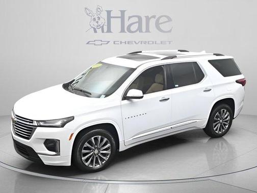 Summit White 2023 Chevrolet Traverse Premier