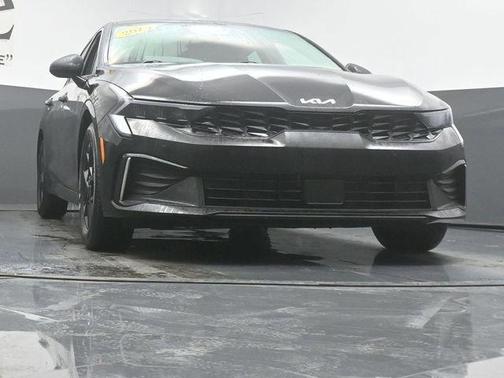 Aurora Black Pearl 2025 Kia K5 LXS