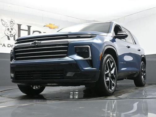 Lakeshore Blue Metallic 2025 Chevrolet Traverse High Country