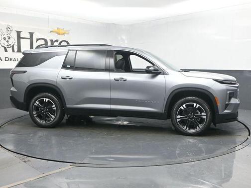 Sterling Gray Metallic 2027 Chevrolet Traverse LT
