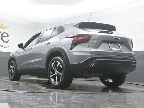 Sterling Gray Metallic 2024 Chevrolet Trax 1RS