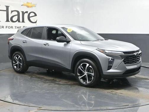 Sterling Gray Metallic 2024 Chevrolet Trax 1RS