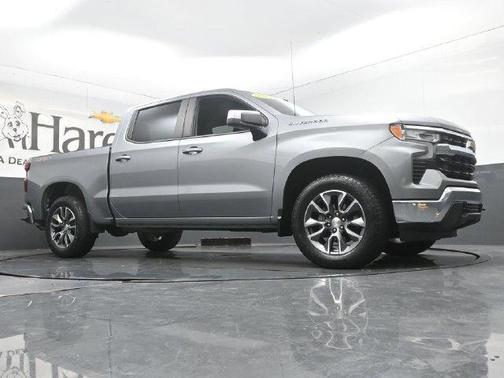 Sterling Gray Metallic 2024 Chevrolet Silverado 1500 LT