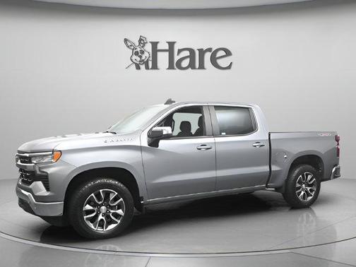 Sterling Gray Metallic 2024 Chevrolet Silverado 1500 LT