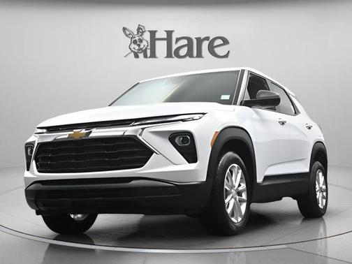 Summit White 2026 Chevrolet Trailblazer LS