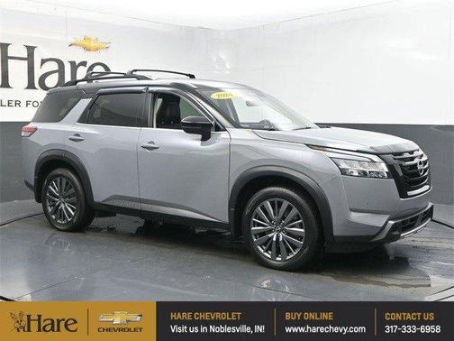 2024 Nissan Pathfinder SL