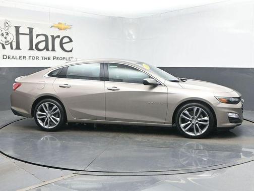 Mineral Gray Metallic 2022 Chevrolet Malibu LT