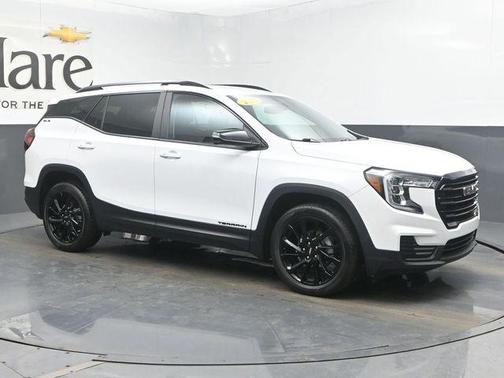 Summit White 2023 GMC Terrain SLE